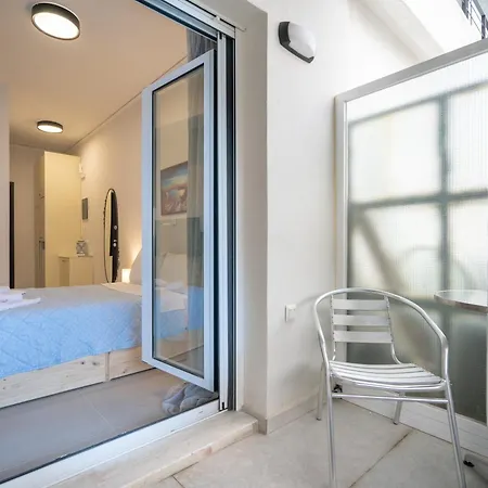 City Center Studio For 2 By Mps-3